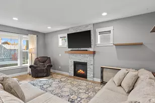 38323 Juniper St, Sandy, OR 97055 - Photo 7