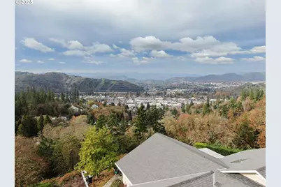 1356 SE Laurel Ct, Roseburg, OR 97470 - Photo 39