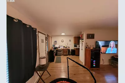 412 NW 8th St, Pendleton, OR 97801 - Photo 3