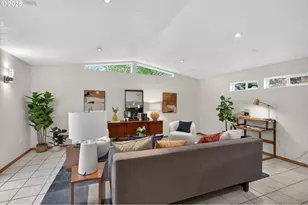 5615 SE Oak St, Portland, OR 97215 - Photo 13