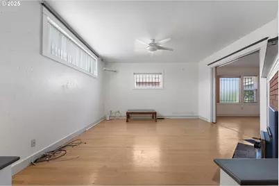 3403 NE Broadway St, Portland, OR 97232 - Photo 7