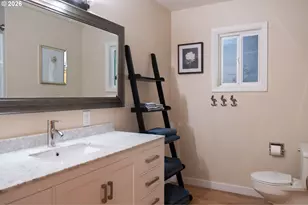 345 S Crestline Dr, Waldport, OR 97394 - Photo 15