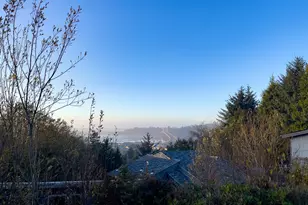 345 S Crestline Dr, Waldport, OR 97394 - Photo 21