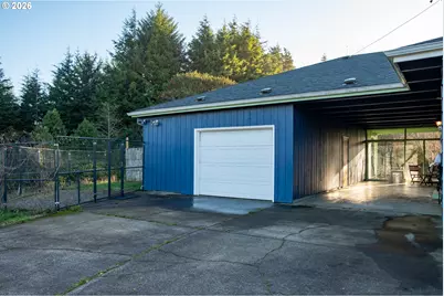 345 S Crestline Dr, Waldport, OR 97394 - Photo 25