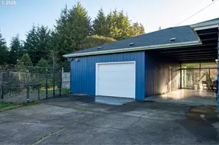 345 S Crestline Dr, Waldport, OR 97394 - Photo 25