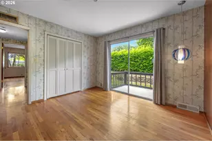 6810 SW Canyon Crest Dr, Portland, OR 97225 - Photo 21