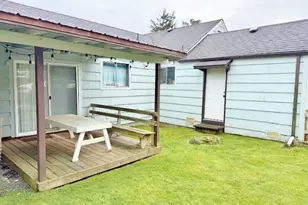 616 24th Ave, Seaside, OR 97138 - Photo 3