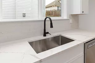 2263 SW Phyllis Pl, Gresham, OR 97080 - Photo 11