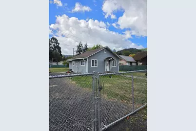 160 E Date St, Powers, OR 97466 - Photo 1
