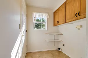 2015 Camellia Way, Woodburn, OR 97071 - Photo 23