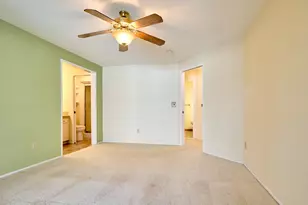 2015 Camellia Way, Woodburn, OR 97071 - Photo 15