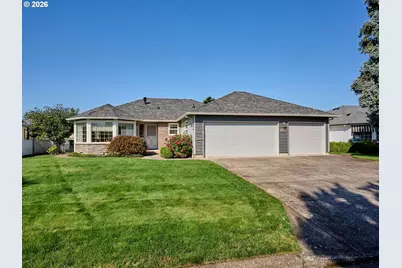 2015 Camellia Way, Woodburn, OR 97071 - Photo 1