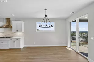 12188 SW Autumnview St, Tigard, OR 97224 - Photo 13