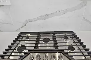 12188 SW Autumnview St, Tigard, OR 97224 - Photo 9