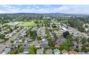17501 NE Clackamas St, Portland, OR 97230 - Photo 37