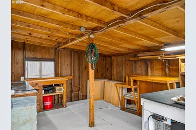 6903 Glen Echo Ave #B, Gladstone, OR 97027 - Photo 35