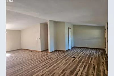 591 SE Carrol St, Winston, OR 97496 - Photo 17