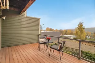 8310 N Edison St, Portland, OR 97203 - Photo 9