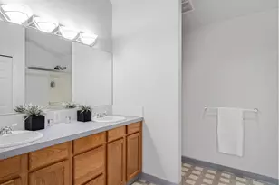 8310 N Edison St, Portland, OR 97203 - Photo 25