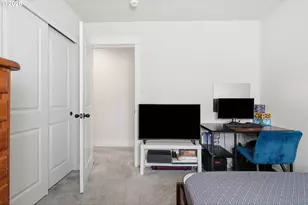 10045 SE Clinton St, Portland, OR 97266 - Photo 21
