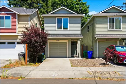 10045 SE Clinton St, Portland, OR 97266 - Photo 1