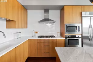 1920 S River Dr, Portland, OR 97201 - Photo 21