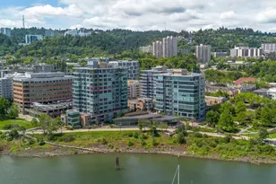 1920 S River Dr, Portland, OR 97201 - Photo 3