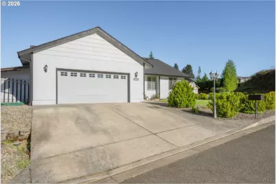 101 Pleasant View Loop, Roseburg, OR 97471 - Photo 3