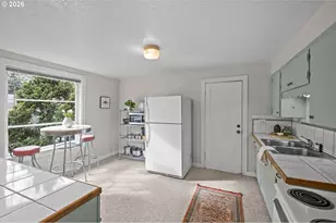 2846 SE 131st Ave, Portland, OR 97236 - Photo 7