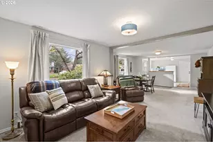 2846 SE 131st Ave, Portland, OR 97236 - Photo 5