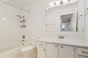 11355 SW Springwood Dr, Portland, OR 97223 - Photo 27