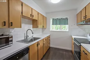 11355 SW Springwood Dr, Portland, OR 97223 - Photo 13