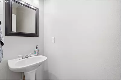 10140 SW Molly Ct, Portland, OR 97223 - Photo 9