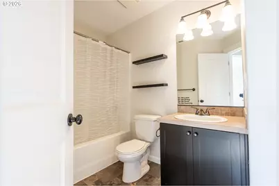 489 Tulip Ave, Woodburn, OR 97071 - Photo 17