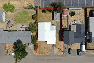 509 NW Elwood Dr, Winston, OR 97496 - Photo 29