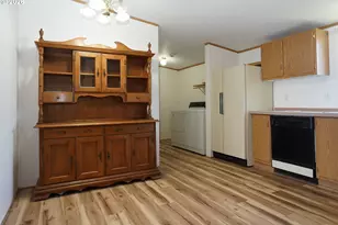 1709 NE 78th St, Vancouver, WA 98665 - Photo 7