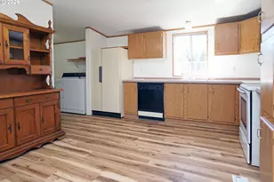 1709 NE 78th St, Vancouver, WA 98665 - Photo 5