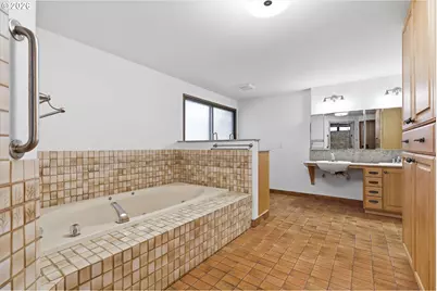 15306 SE Harrison St, Portland, OR 97233 - Photo 23