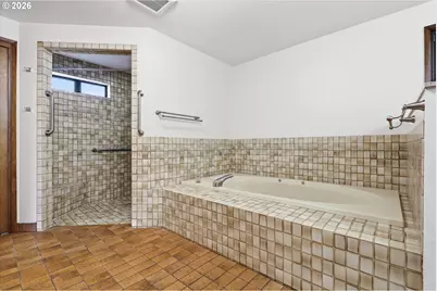 15306 SE Harrison St, Portland, OR 97233 - Photo 21