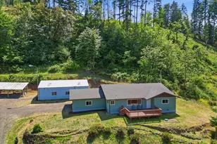 36926 Edgehill Rd, Springfield, OR 97478 - Photo 1