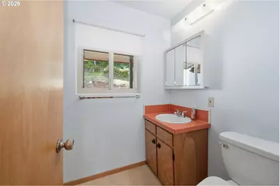 36926 Edgehill Rd, Springfield, OR 97478 - Photo 17