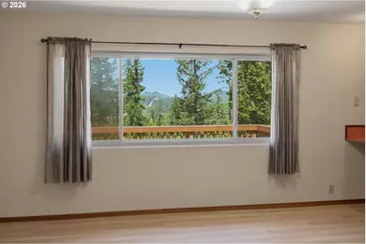 36926 Edgehill Rd, Springfield, OR 97478 - Photo 7