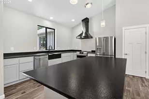 88390 Bellevue Dr, Florence, OR 97439 - Photo 15