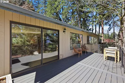 784 Brookside Dr, Eugene, OR 97405 - Photo 11