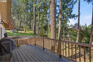 784 Brookside Dr, Eugene, OR 97405 - Photo 19