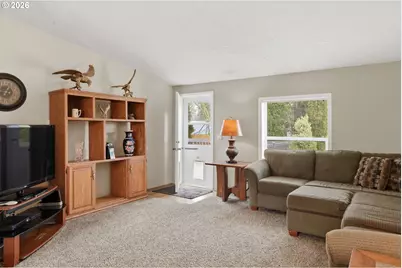 1000 S McKern Ct #85, Newberg, OR 97132 - Photo 3