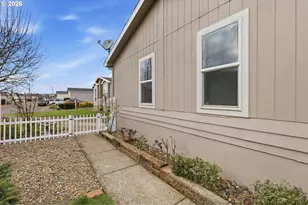 1000 S McKern Ct, Newberg, OR 97132 - Photo 39