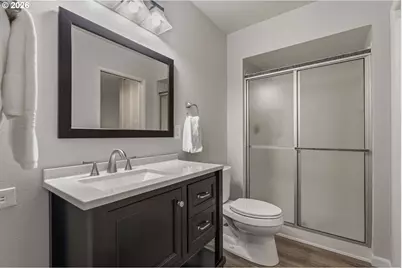 15715 SW Oakhill Ln, Portland, OR 97224 - Photo 23