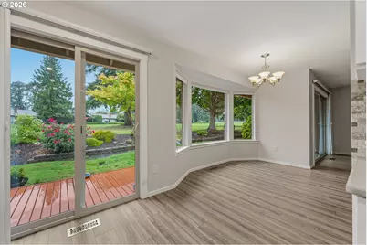 15715 SW Oakhill Ln, Portland, OR 97224 - Photo 13