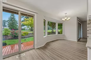 15715 SW Oakhill Ln, Portland, OR 97224 - Photo 13